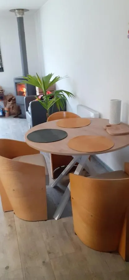 Maison Moderne Mitoyenne Exposee Plein Sud Avec Terrasse トレガステル 0*,  フランス